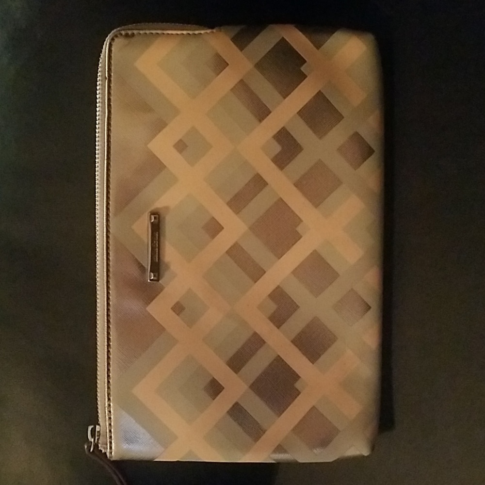 Stella & dot zipper pouch